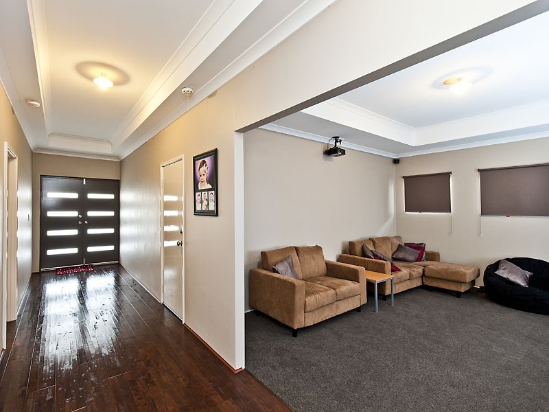 3 Savona Brace, Secret Harbour WA 6173