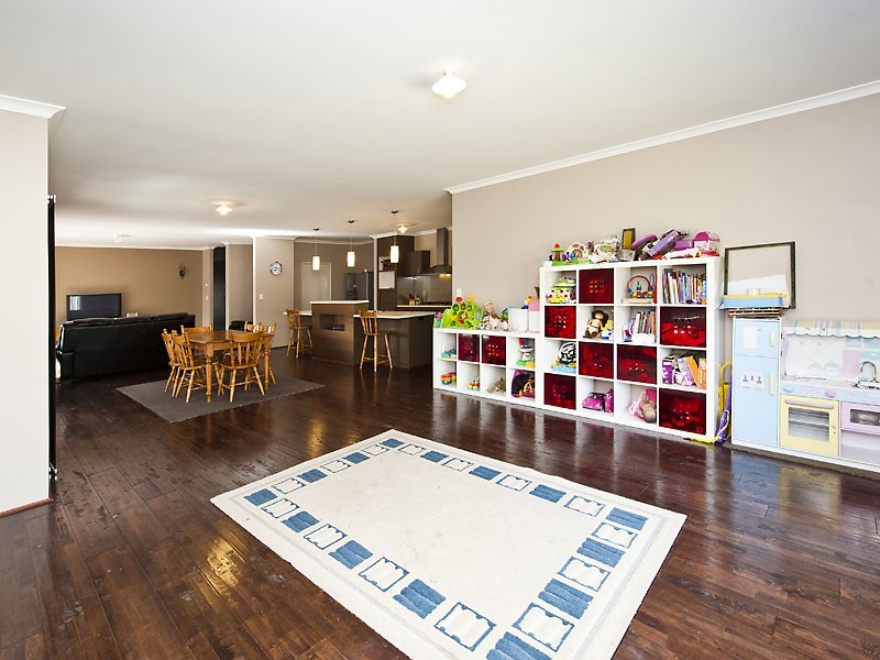 3 Savona Brace, Secret Harbour WA 6173