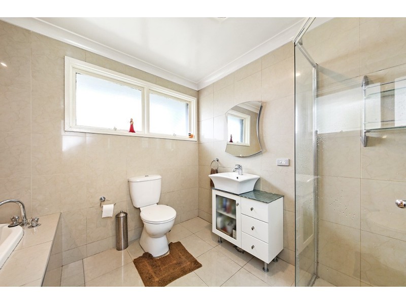 58 Gal Crescent, Moorebank NSW 2170