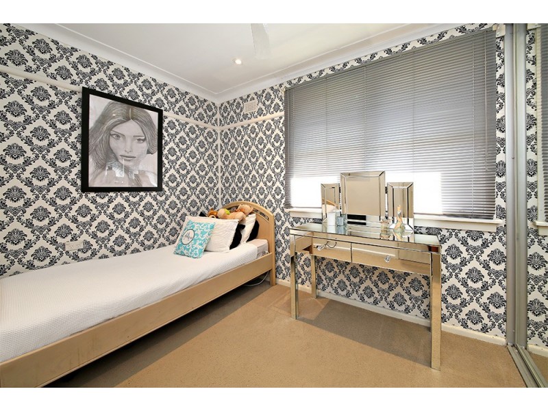 7 Derna Road, Holsworthy NSW 2173