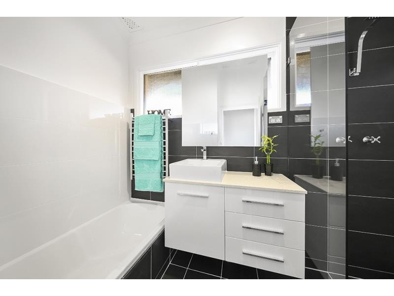 194 NUWARRA ROAD, Moorebank NSW 2170