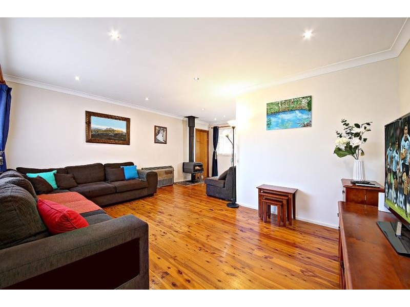 21 Wilkes avenue, Moorebank NSW 2170