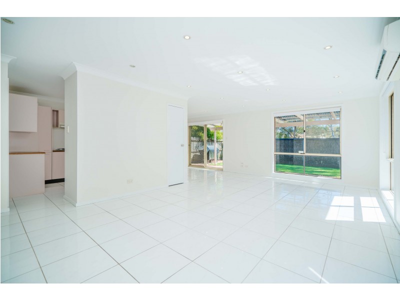 29 Paroo Court, Wattle Grove NSW 2173