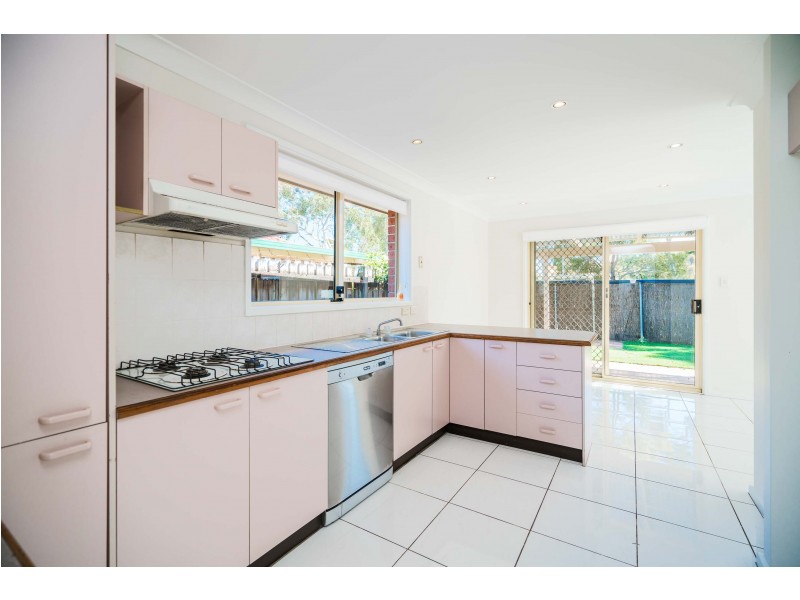 29 Paroo Court, Wattle Grove NSW 2173