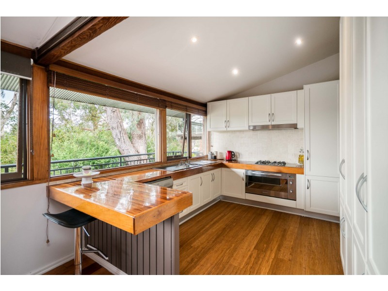 145 Hall Drive, Menai NSW 2234