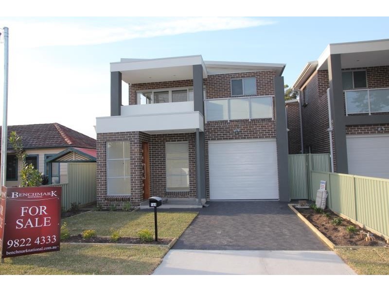 Wattle Grove NSW 2173