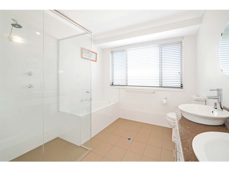 13 Glengyle Court, Wattle Grove NSW 2173