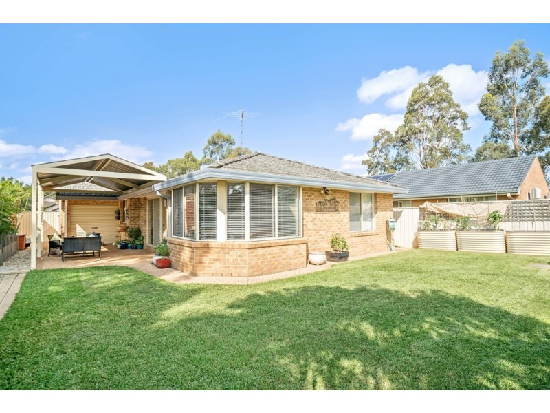 13 Glengyle Court, Wattle Grove NSW 2173