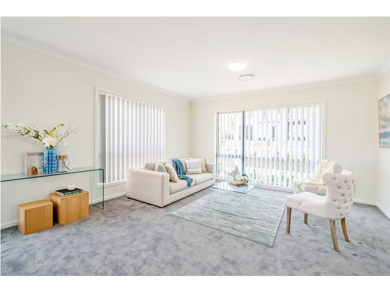 3 Greenview Drive, Moorebank NSW 2170