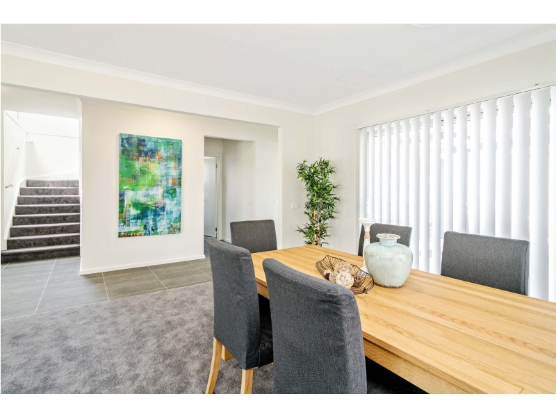 3 Greenview Drive, Moorebank NSW 2170