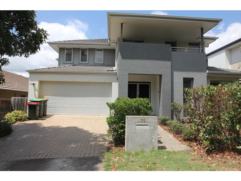 71 MADDECKS AVENUE, Moorebank NSW 2170