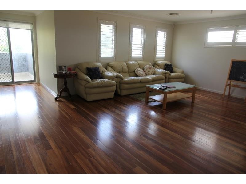 71 MADDECKS AVENUE, Moorebank NSW 2170