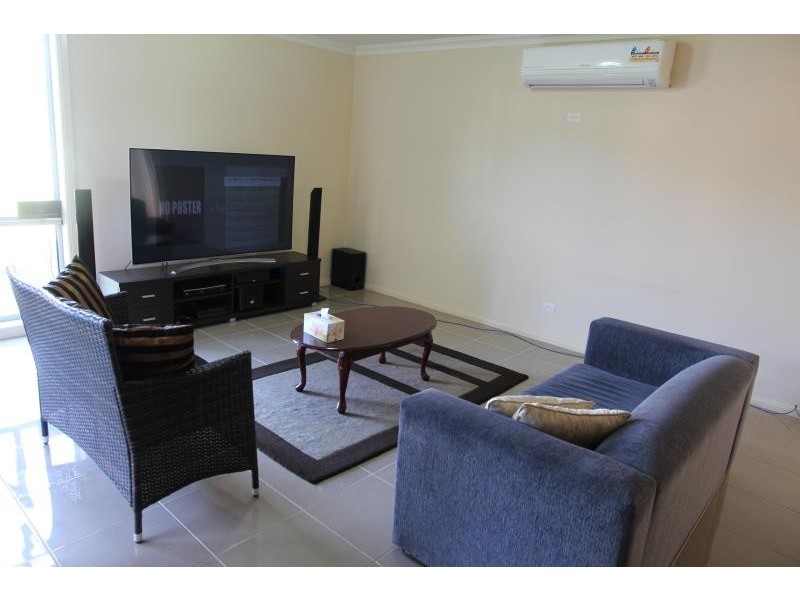 5 THE PARKWAY AVE, Moorebank NSW 2170
