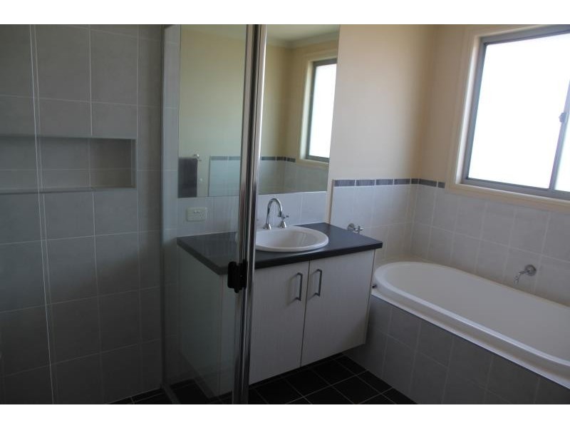 5 THE PARKWAY AVE, Moorebank NSW 2170