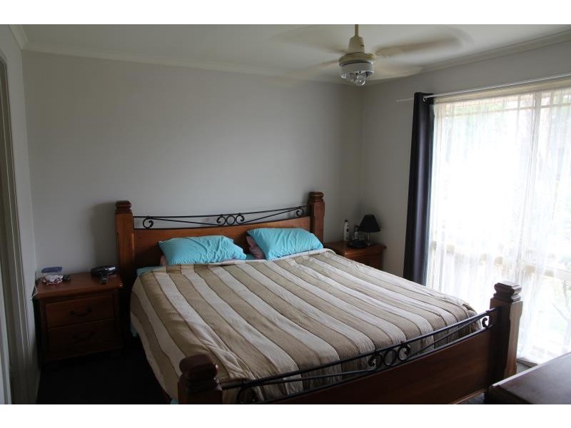 5 EXFORD COURT, Wattle Grove NSW 2173