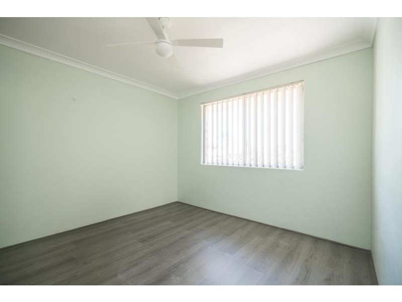 5/12 MARKET STREET, Moorebank NSW 2170