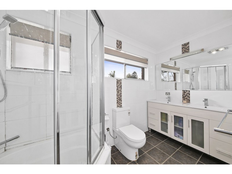 6 Fitzgerald Avenue, Hammondville NSW 2170