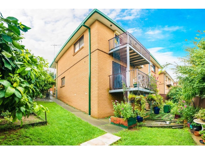 32 Phoenix Crescent, Casula NSW 2170