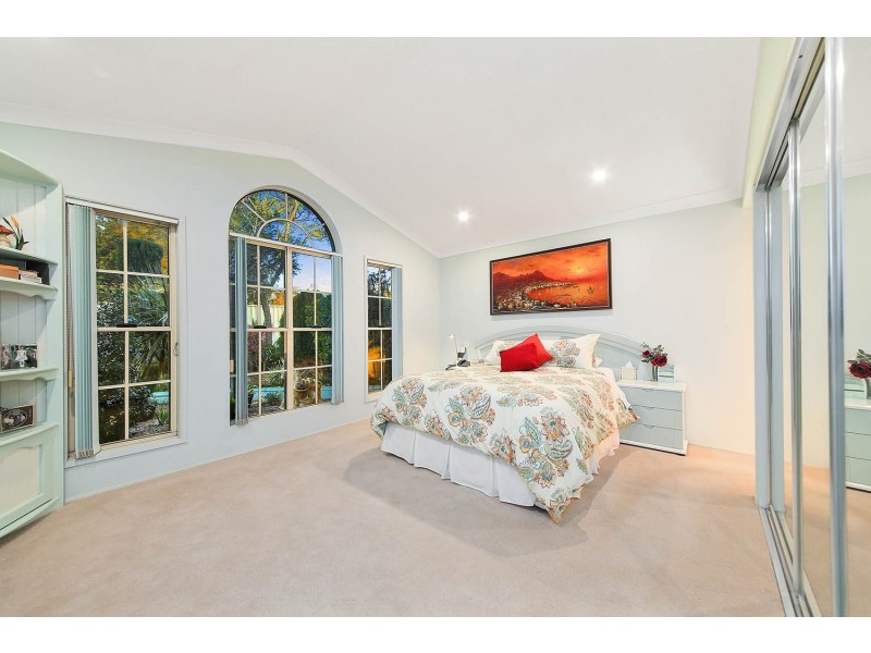 8 Correa Court, Voyager Point NSW 2172