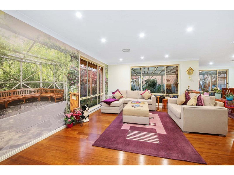 8 Correa Court, Voyager Point NSW 2172