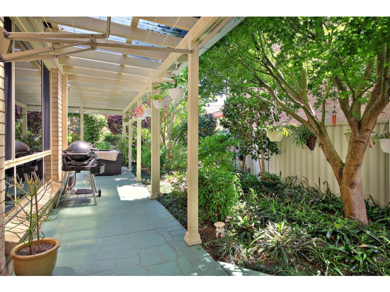 8 Correa Court, Voyager Point NSW 2172