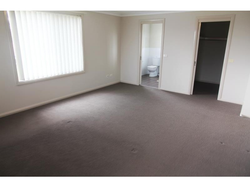 279b EPSOM RD, Chipping Norton NSW 2170