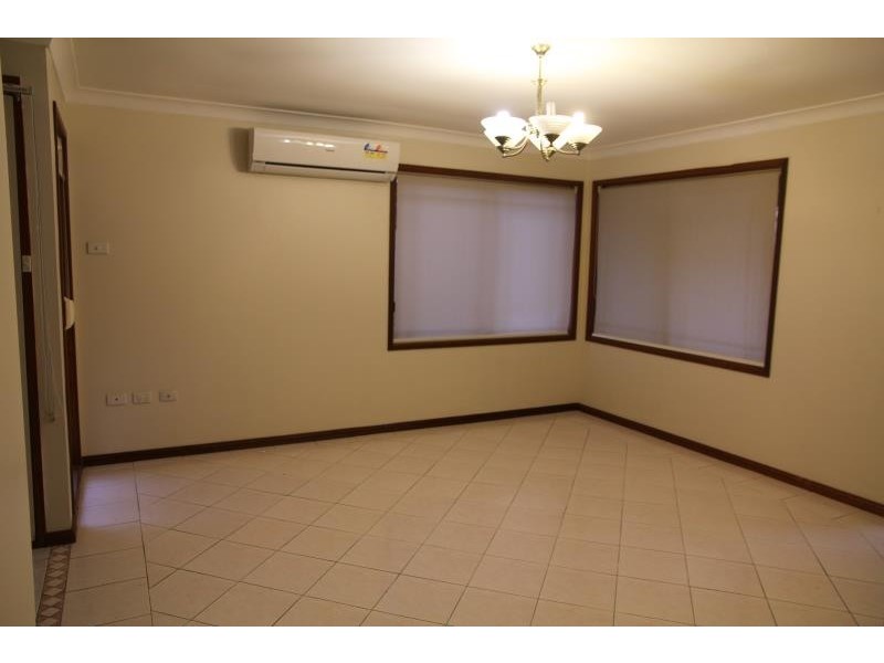 15 BALALA COURT, Wattle Grove NSW 2173