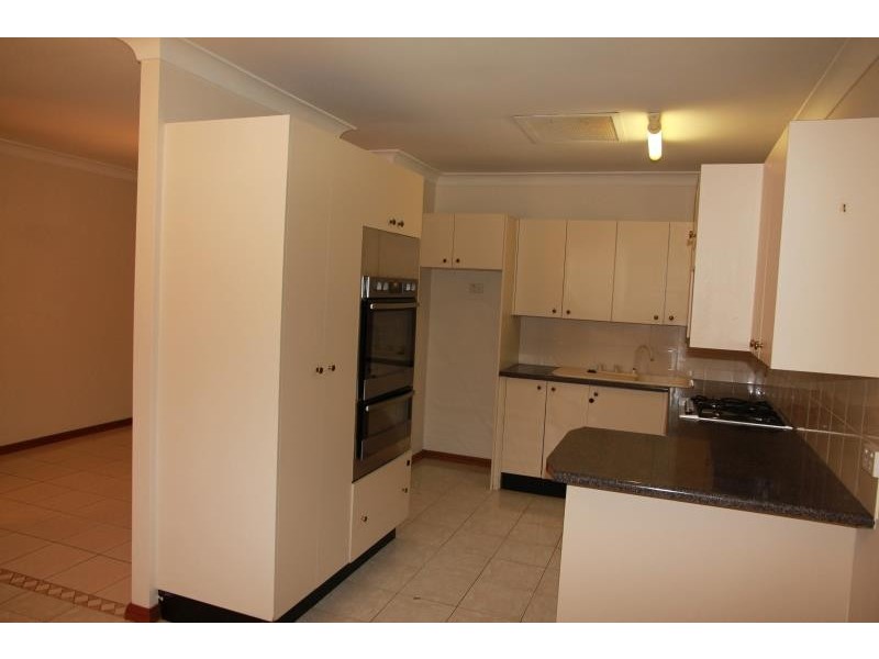 15 BALALA COURT, Wattle Grove NSW 2173