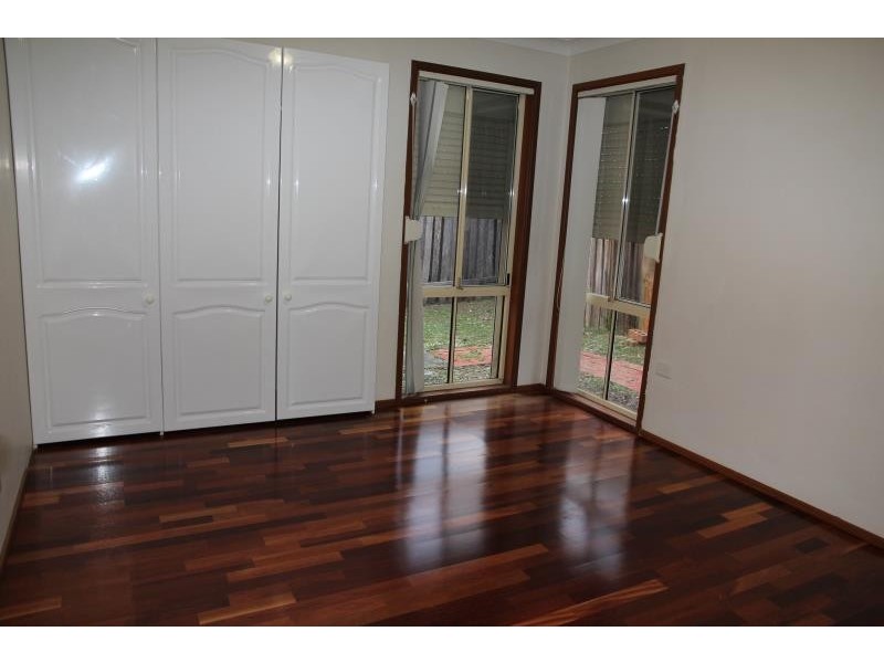 15 BALALA COURT, Wattle Grove NSW 2173