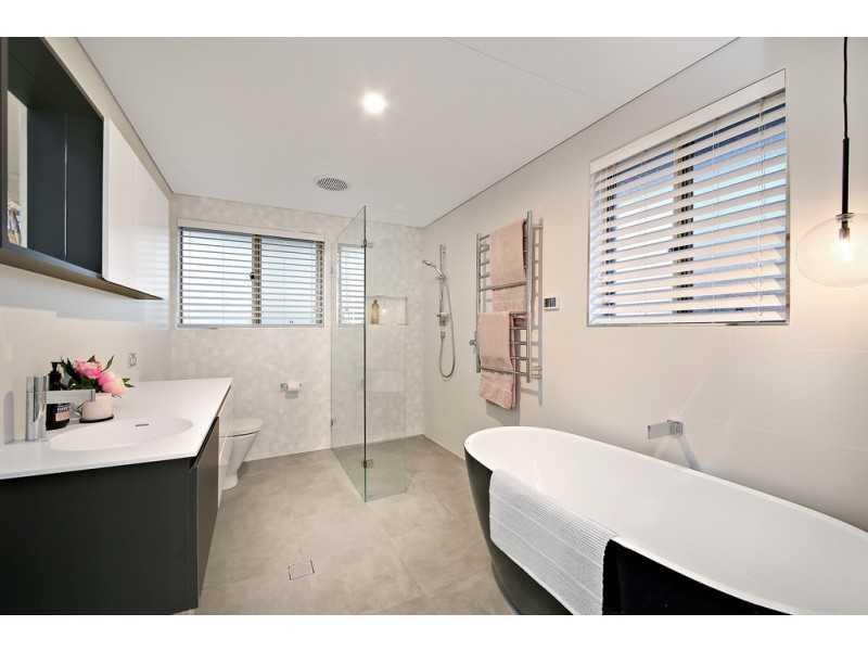 Voyager Point NSW 2172