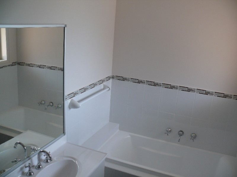 1b Sanananda Road, Holsworthy NSW 2173