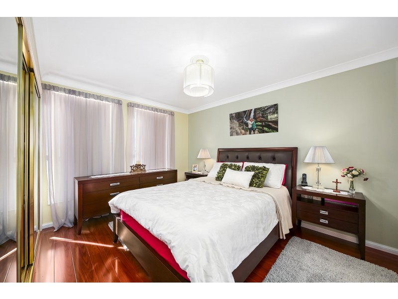 Wattle Grove NSW 2173