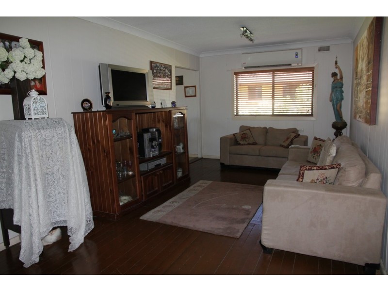 22 Stewart Avenue, Hammondville NSW 2170