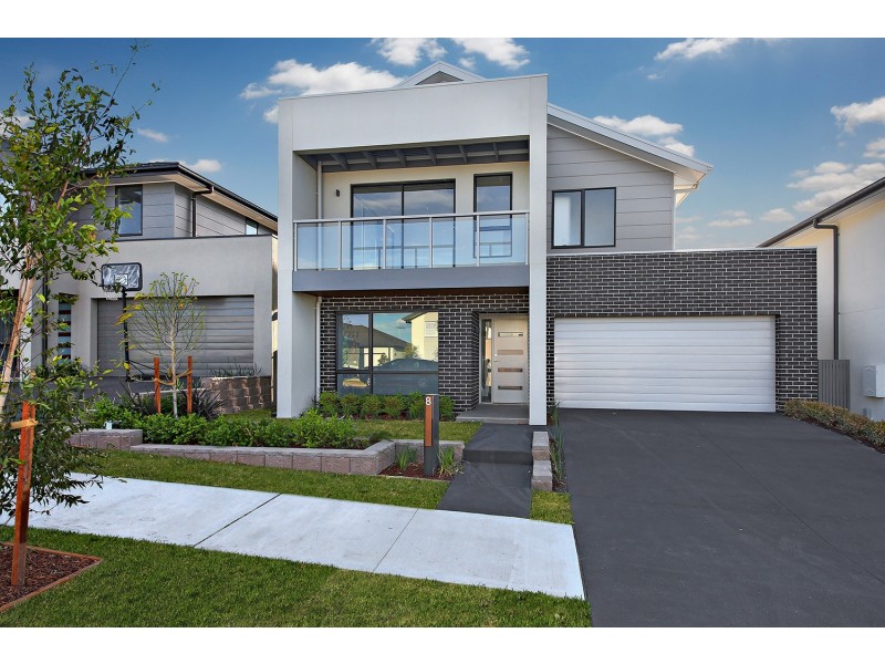 8 Boyce Avenue, Moorebank NSW 2170