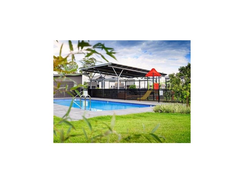 8 Boyce Avenue, Moorebank NSW 2170