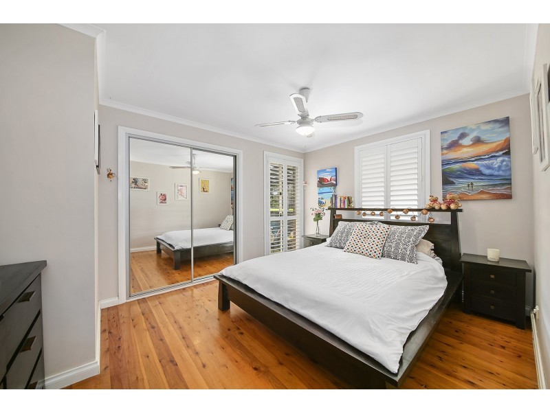 10 Isa Close, Bossley Park NSW 2176