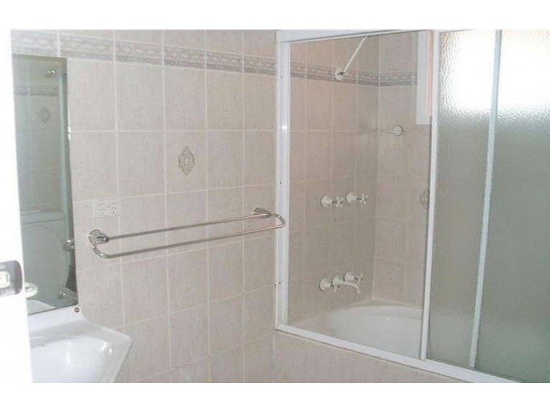 8 Craig Avenue, Moorebank NSW 2170