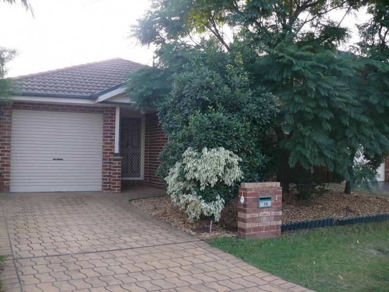 14 Bungonia Court, Wattle Grove NSW 2173