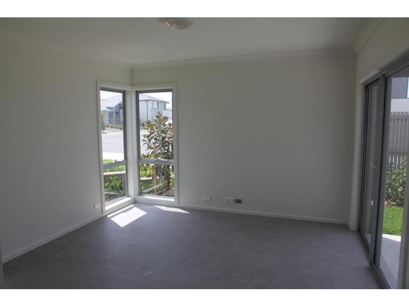 55 Greenview Drive, Moorebank NSW 2170