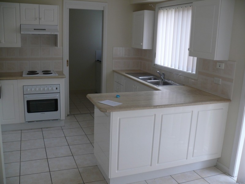 Wattle Grove NSW 2173