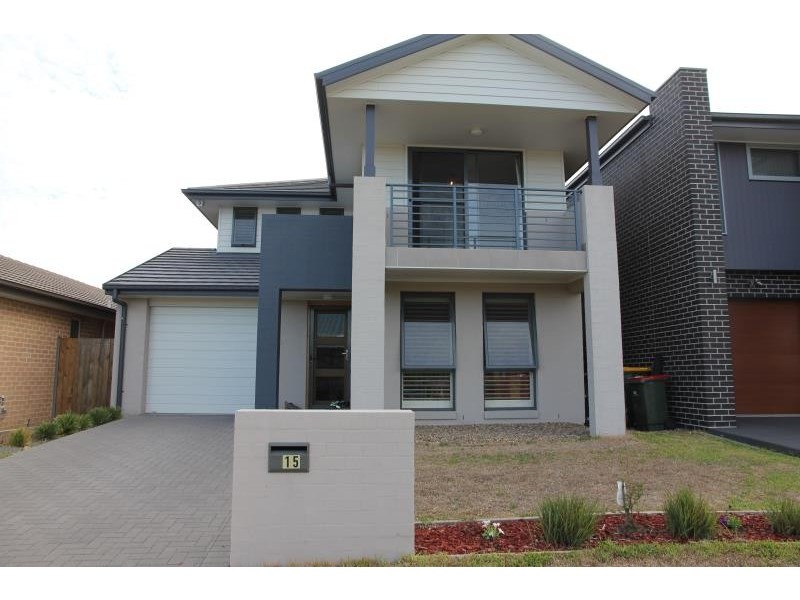 15 VOGUE AVE, Moorebank NSW 2170