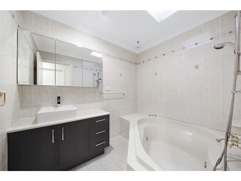 Chipping Norton NSW 2170