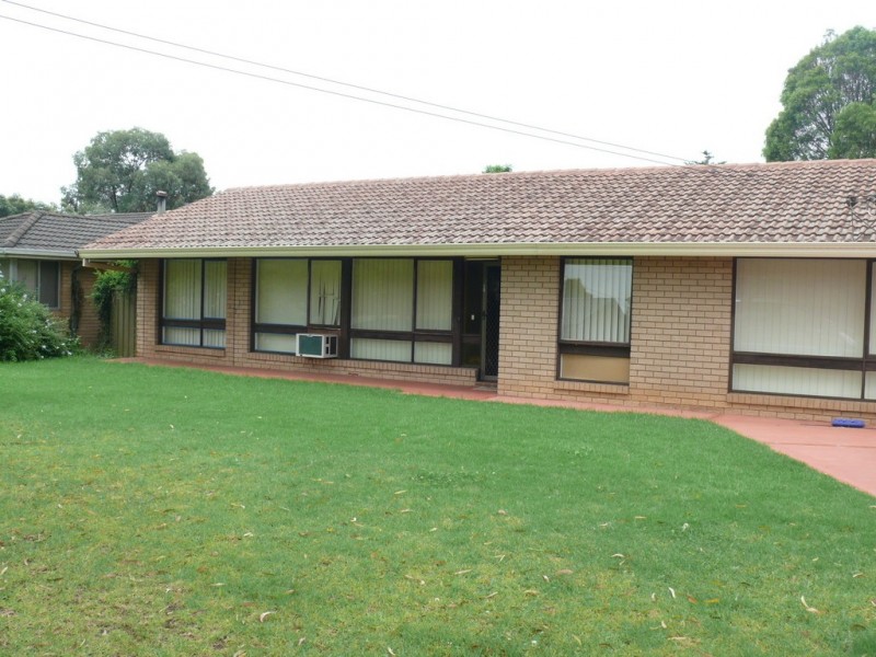 67A Bungarra Crescent, Chipping Norton NSW 2170