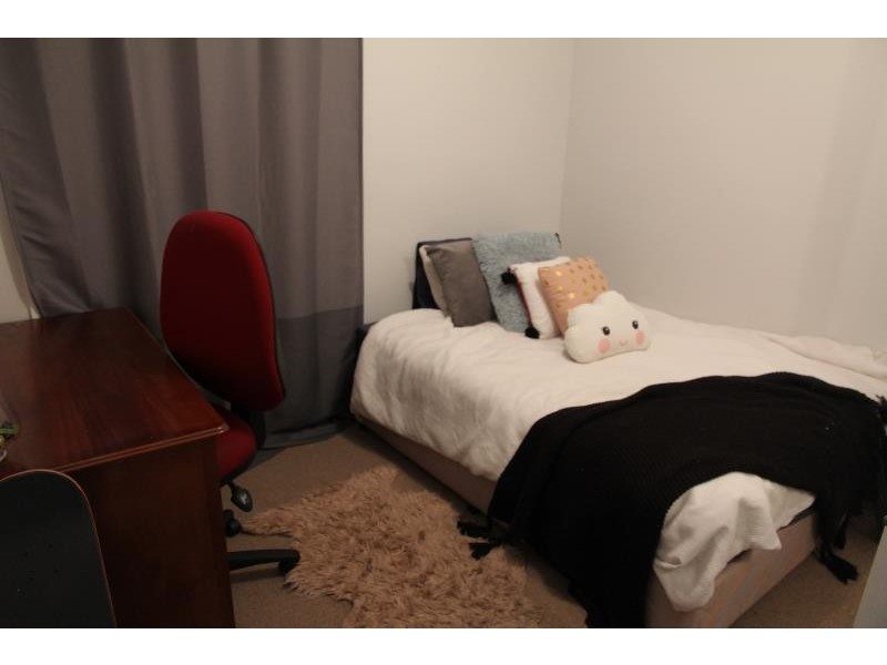 11 TUSCULUM, Wattle Grove NSW 2173