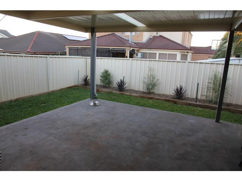 11 TUSCULUM, Wattle Grove NSW 2173