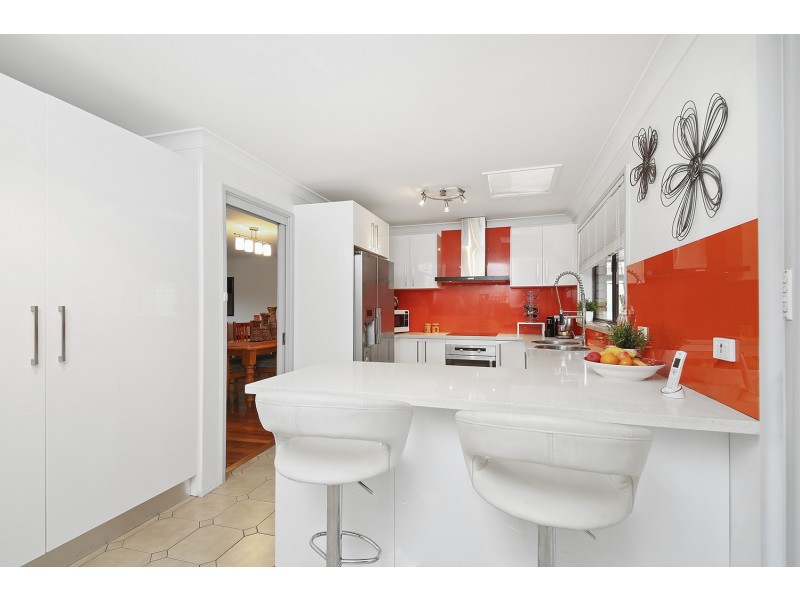 16 Lavington Avenue, Chipping Norton NSW 2170