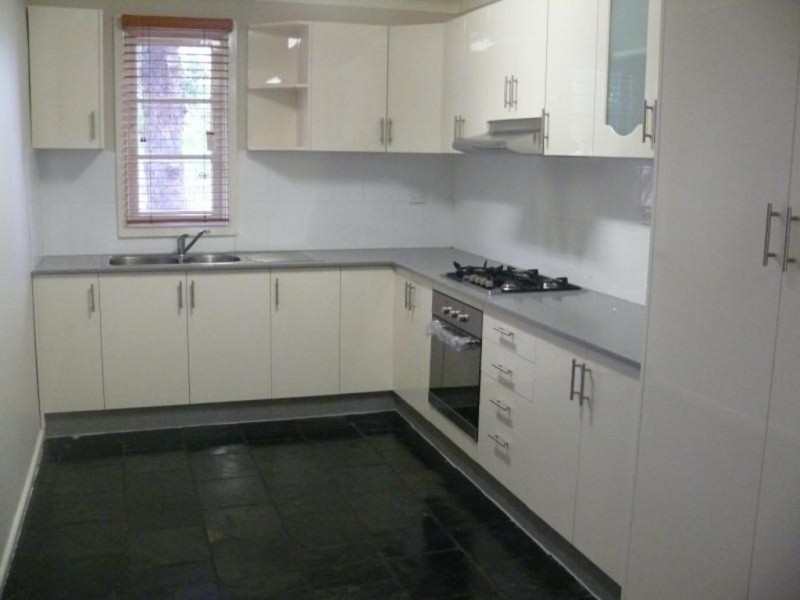 15 Derna Road, Holsworthy NSW 2173