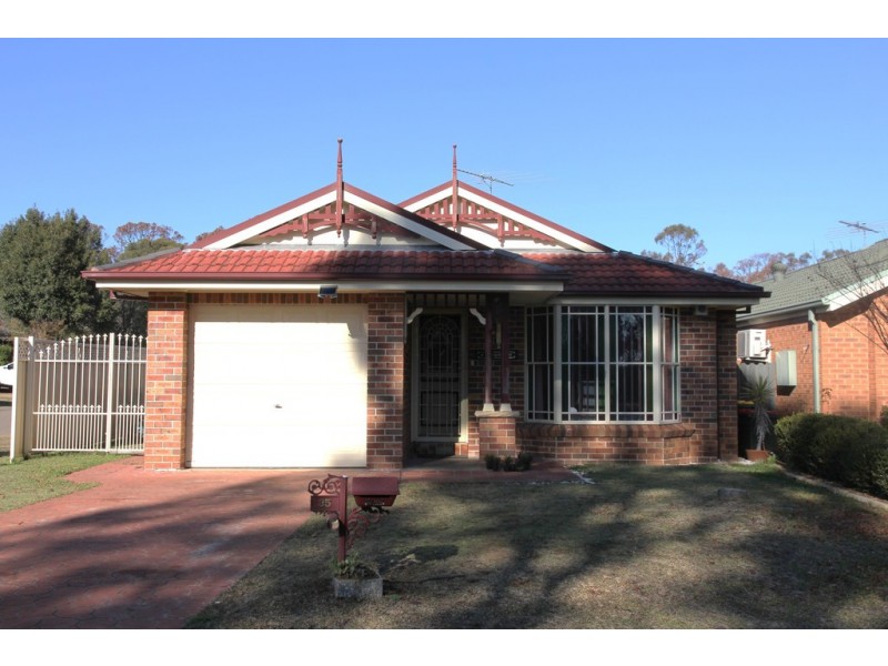 35 Tusculum Court, Wattle Grove NSW 2173