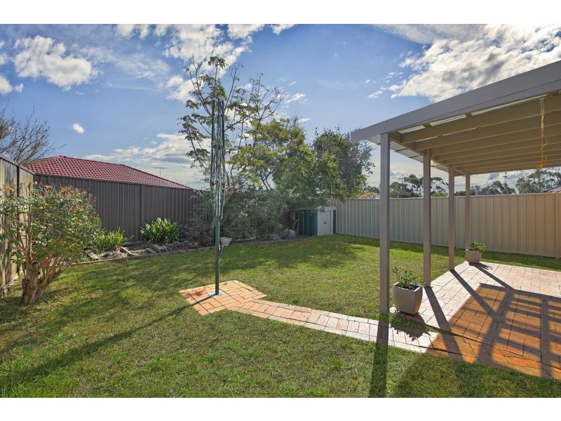 4 Somerset Court, Wattle Grove NSW 2173