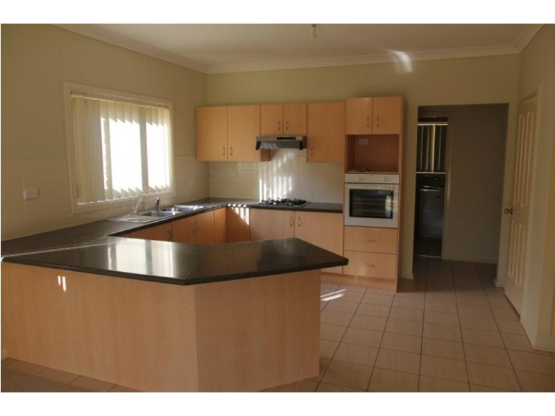 42A Stewart Ave, Hammondville NSW 2170